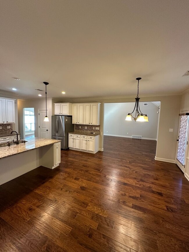 Photo - 4 BR/3 BA in exclusive Montrose Subdivision in Olive Branch!