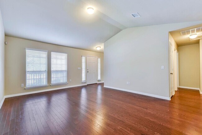 Photo - 18401 Friendship Hill Dr