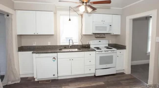 Photo - 208 Lincoln St