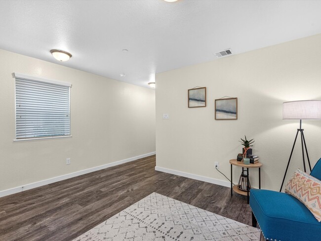 Building Photo - 21155 Gosling Rd Unit 20-A