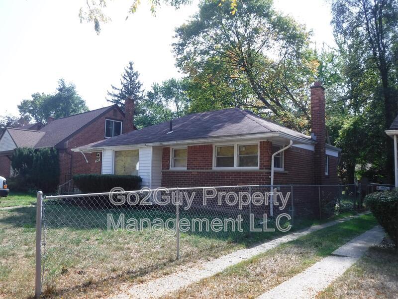 Photo - 22431 Lyndon St