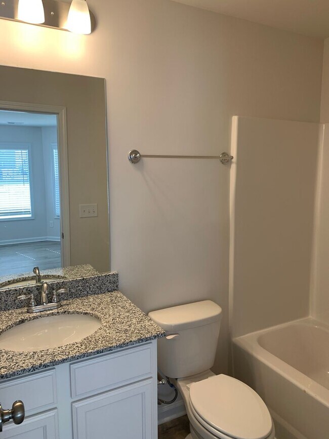 Photo - COMFORT, SPACE AND STYLE ALL IN TIMMONS POND