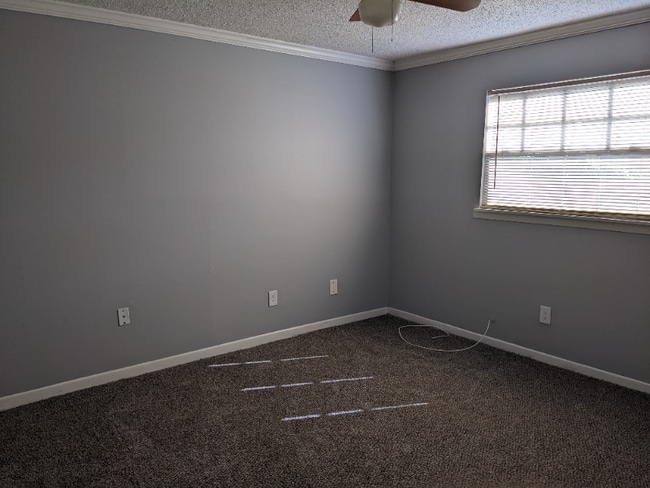 Photo - 3215 Baird Ave Unit C-13