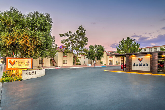 Building Photo - Vista Del Valle Rental