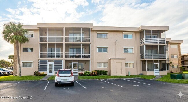 Building Photo - 3150 N Harbor City Blvd Unit 143