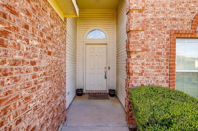 Photo - Wonderful 3 Bed, 2 Bath Home in Mansfield ISD- 76063