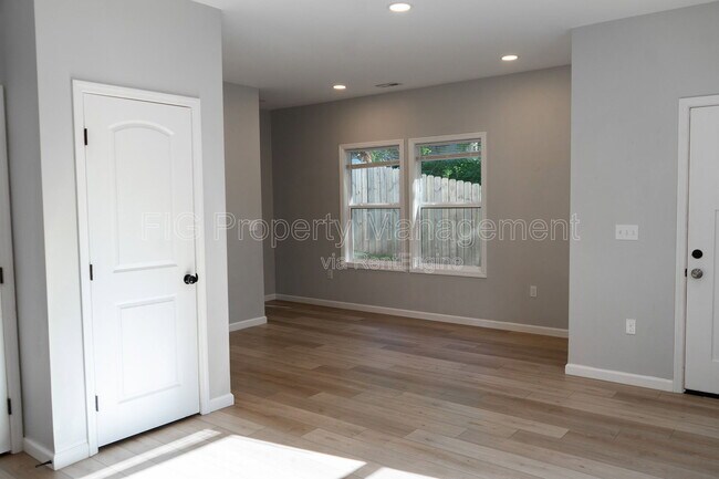 Photo - 3225 Bikers Path Wy