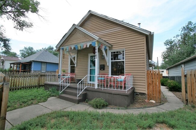 Rare find on Westside! - Rare find on Westside! House