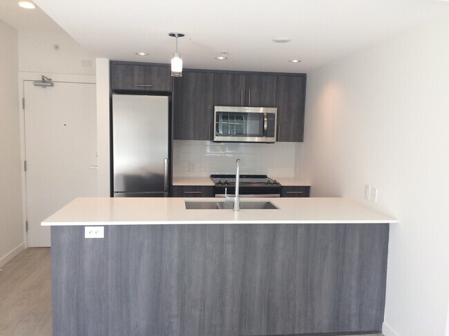 Building Photo - Santa Fe 103 Unit 103