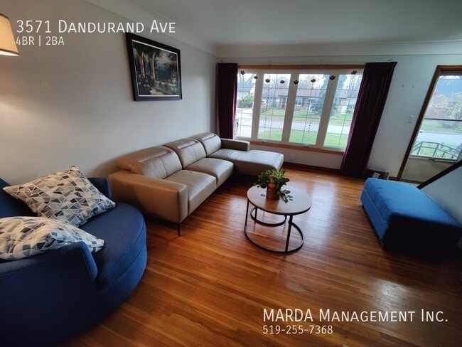 Photo - CHARMING 4 BED/1.5 BATHS INGLE FAMILY HOME SOUTH WINDSOR + UTILITIES