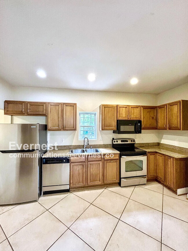 Photo - 1402 Ashley St