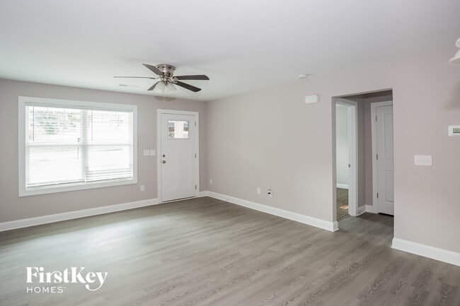Photo - 1009 W A St