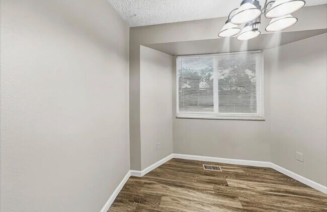 Photo - 9300 Clermont Dr