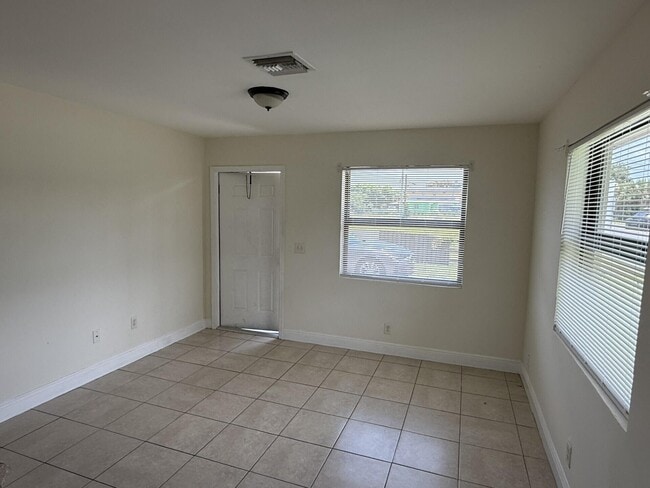 Photo - 2820 Avenue S Unit A1
