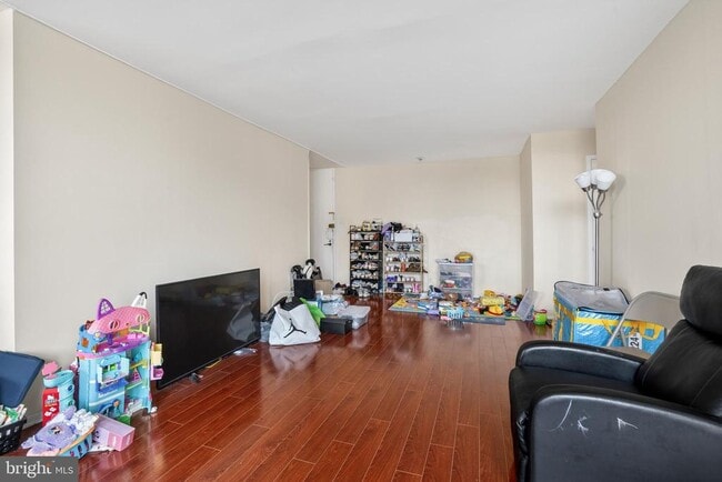 Photo - 3600 Conshohocken Ave Unidad 911