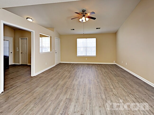 Photo - 1310 May Oak Cir