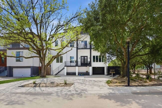 Photo - 3859 Tartan Ln