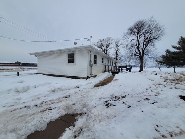 Photo - 4998 10th Ave