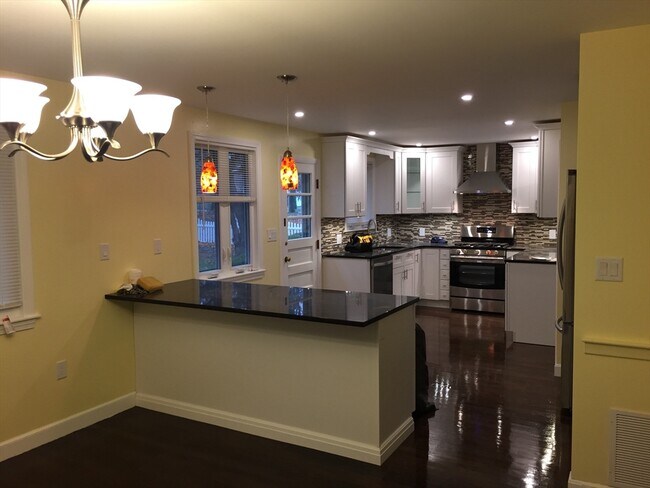 Photo - 793 Dedham St