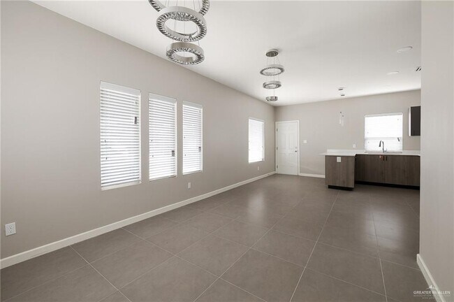 14 Puffin Ave Unit 1