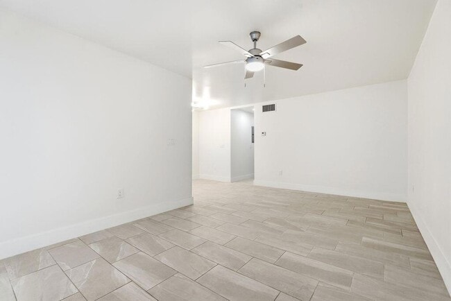 Photo - 1747 Rodman St Unit 302