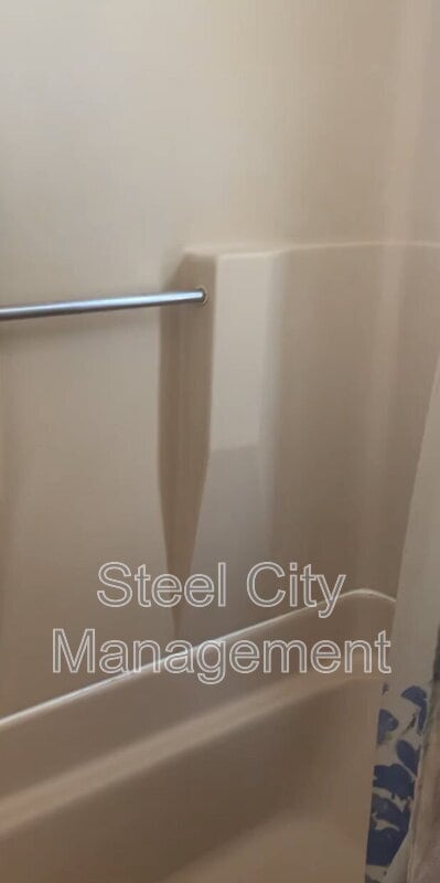 Photo - 810 Wood St Unit 1