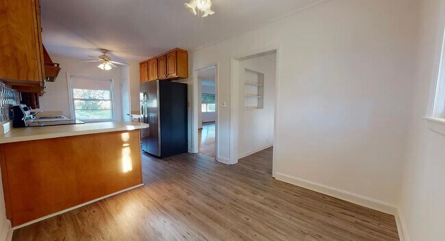 Photo - 330 Webster Pl