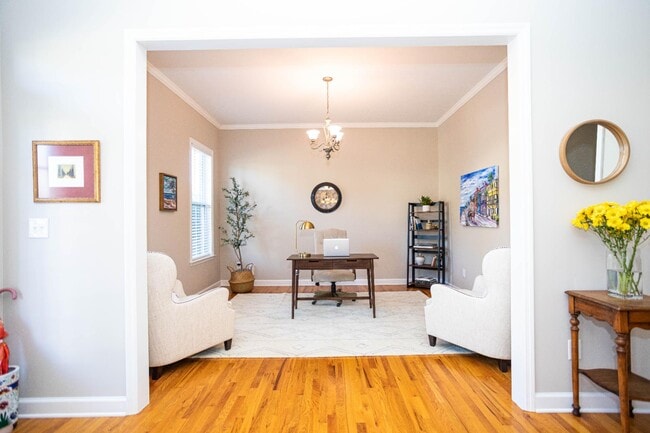 Photo - 311 Burnhill Ave