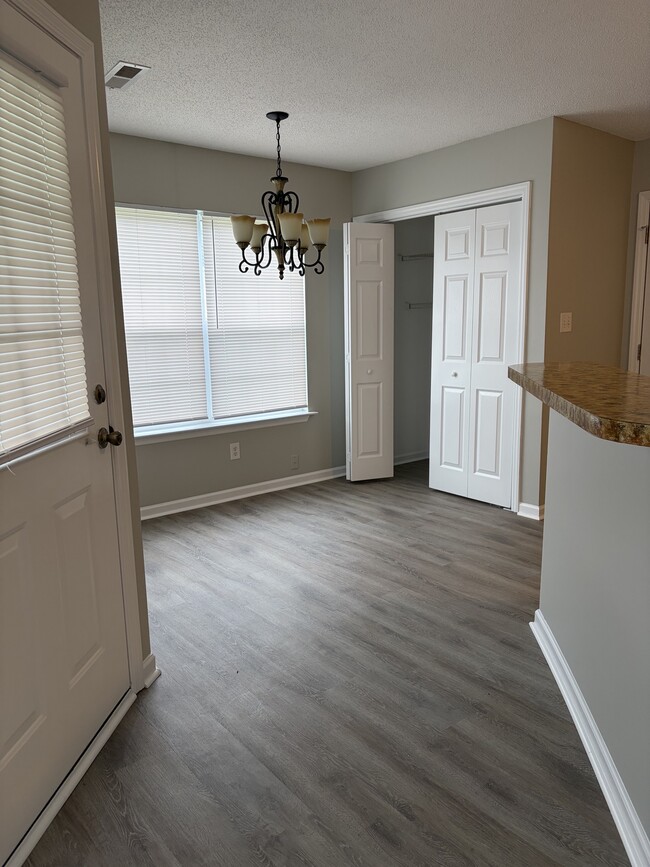 Photo - 1117 Green Fir Loop