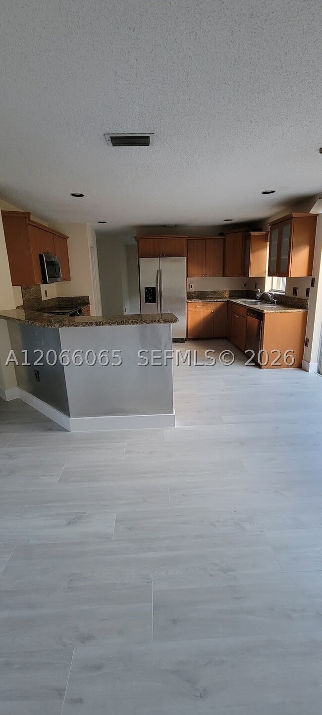 Photo - 5280 NW 113th Pl