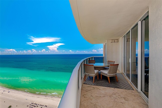 Building Photo - 18911 Collins Ave Unit #3402 Rental