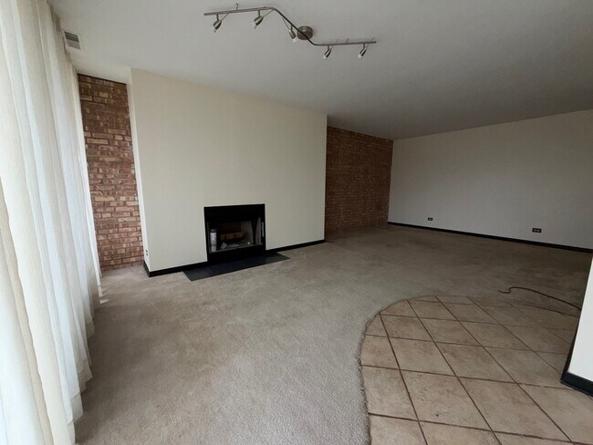 Photo - 6010 Oakwood Dr Unit 5E