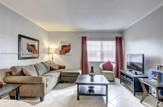 Building Photo - 221 SE 9th Ave Unit 108 Rental