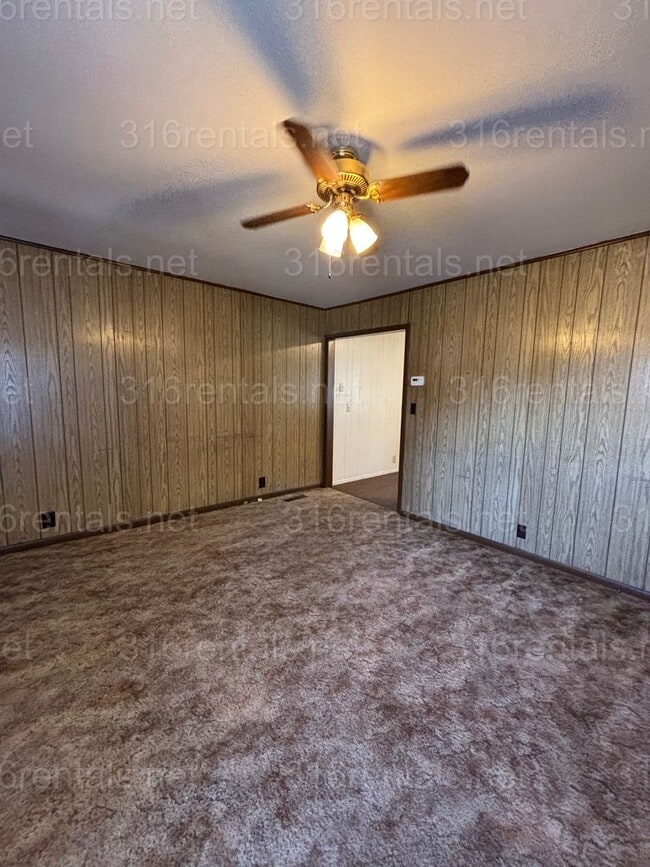 Photo - Duplex 2 bed 1 bath available NOW!