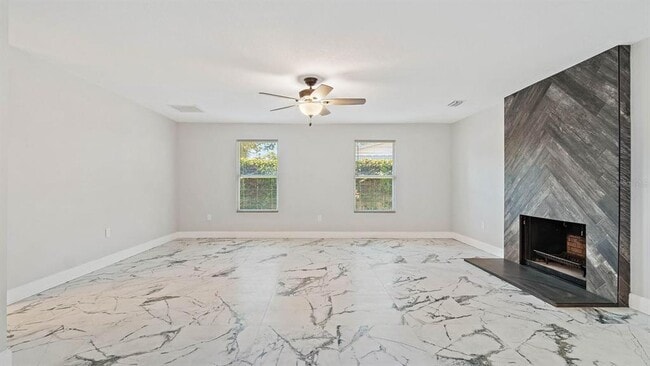 Photo - 2318 39th Ave N