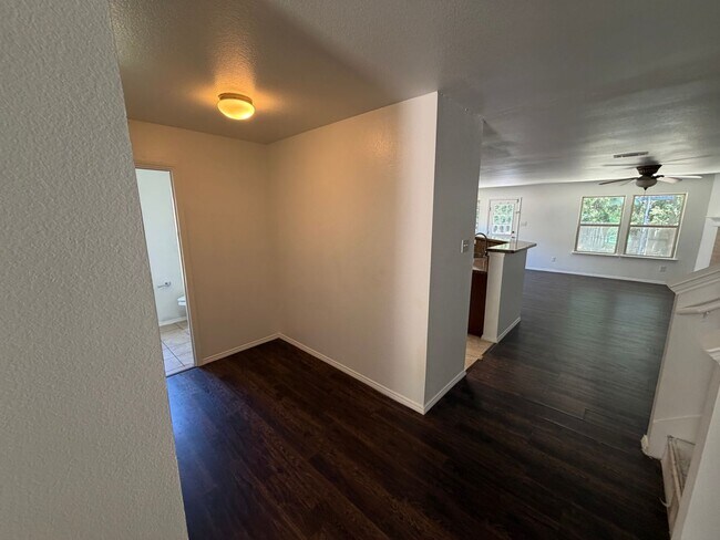 Photo - 1223 Alhambra Dr