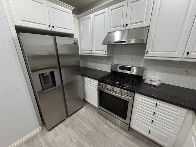 Photo - 8371 Edgewood St