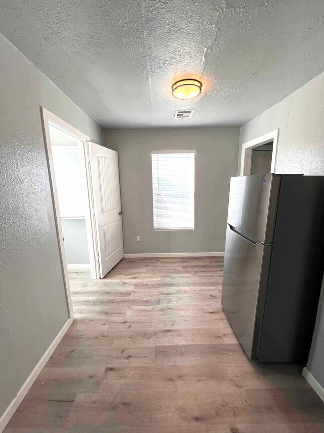 Photo - 1101 NW 27th St