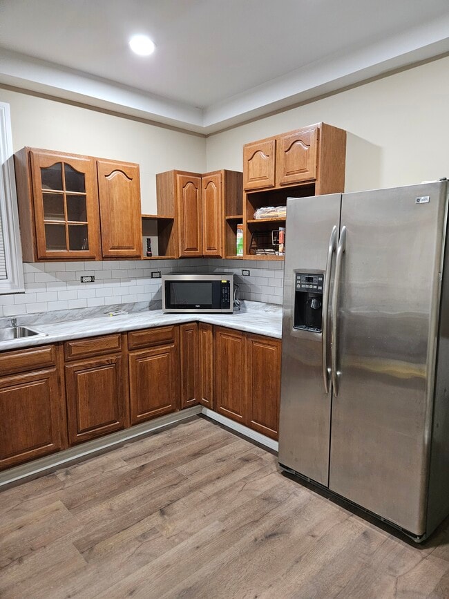 Building Photo - 4827 S Racine Ave Unit 1st floor Rental