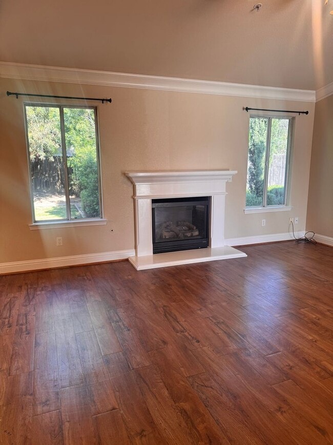 Photo - Charming 3 Bed/ 2 Bath Home. AVAILABLE NOW!!!!