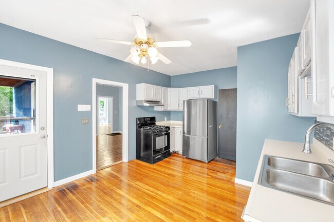 Photo - 28 Institute St Unit 1