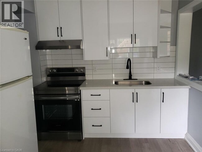 Photo - 95 Cayuga St Unit 2
