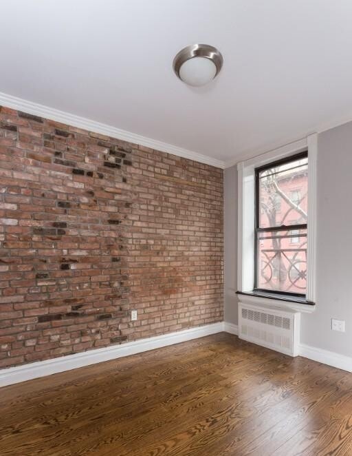 Photo - 420 E 9th St Apartment Unit 3