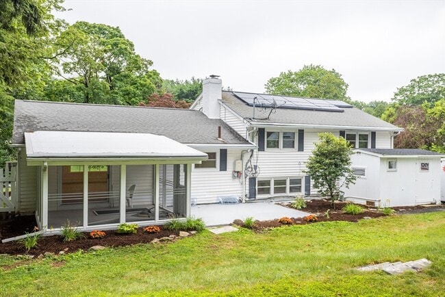 Photo - 477 Salisbury St