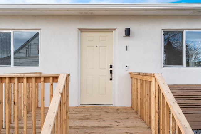 Photo - 3013 W Lakeside Dr