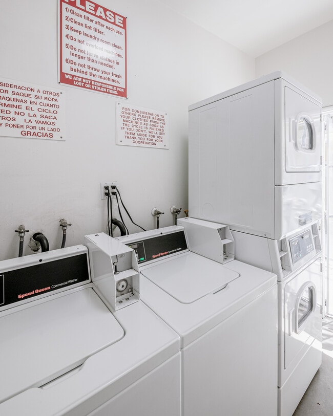 Photo - 6165 Coldwater Canyon Ave Unidad 8