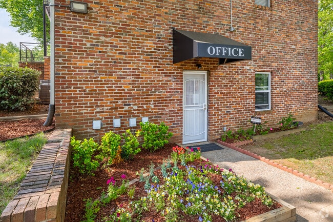 Leasing Office