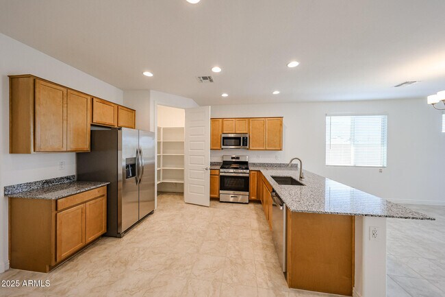Photo - 5016 N 87th Ln