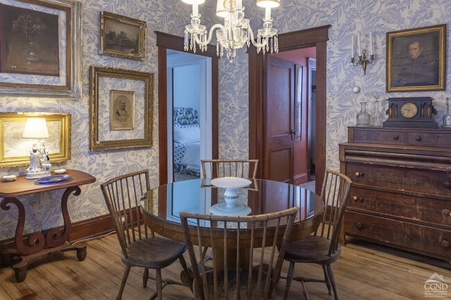 Photo - 154 Green St