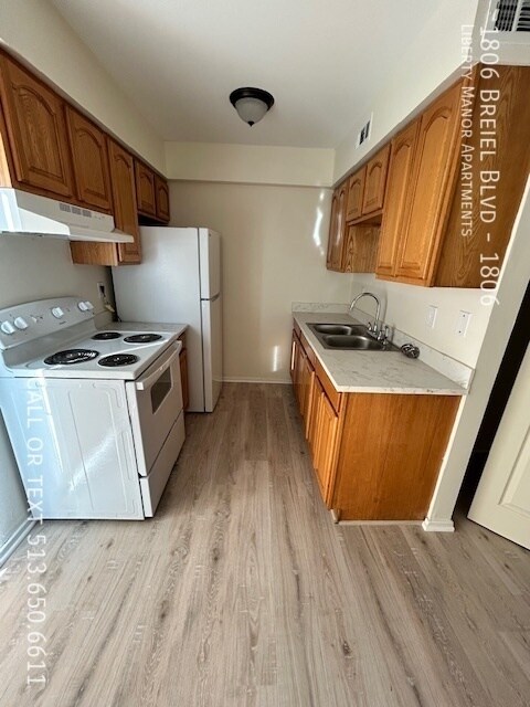 Photo - 1806 S Breiel Blvd Unidad 1806